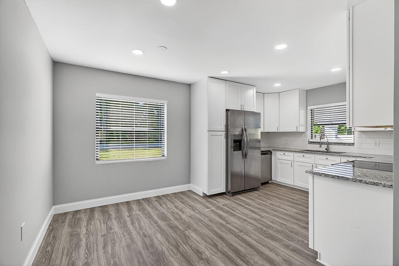 GREENWOOD VILLAGE SUB UNI - Residential