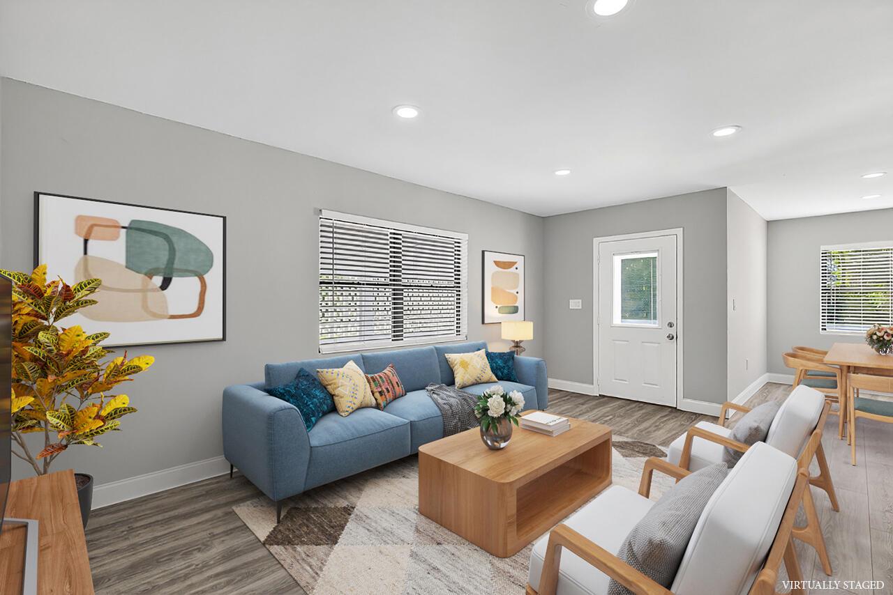 GREENWOOD VILLAGE SUB UNI - Residential