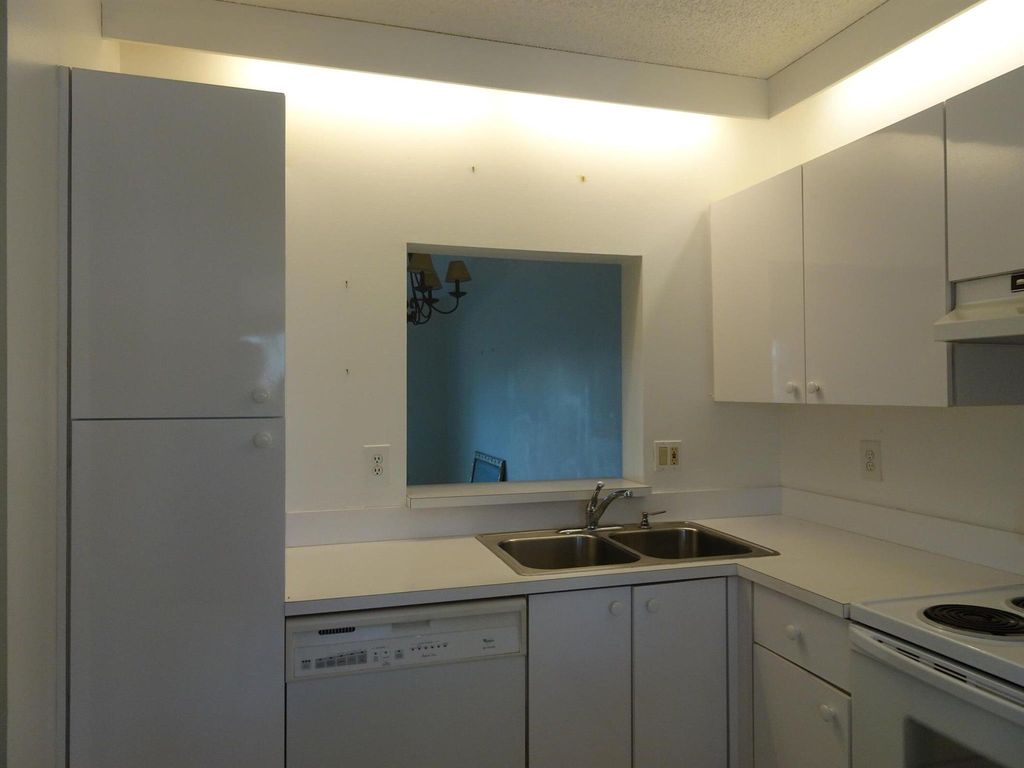 Photo of 6585 Somerset Drive #205, Boca Raton, FL 33433 (MLS # R11100839)