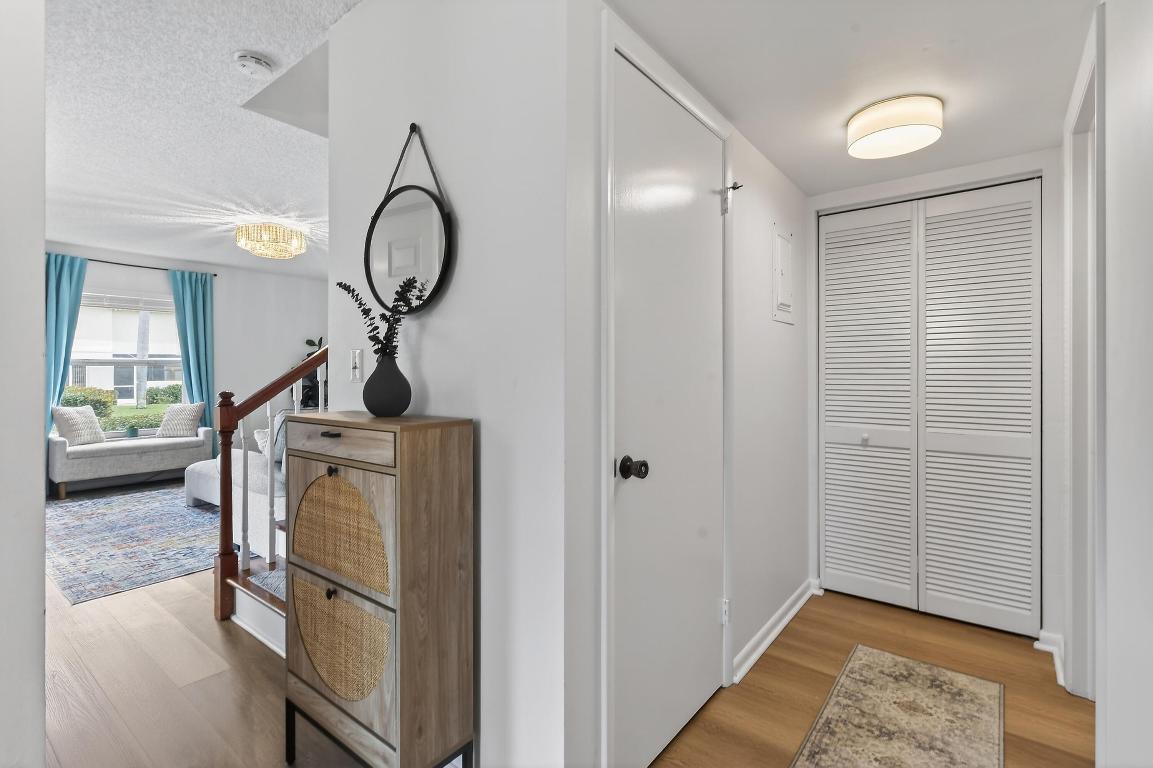 VILLAS ON THE GREEN CONDO - Residential