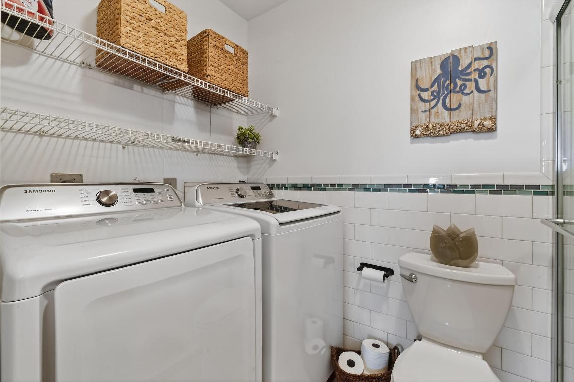 VILLAS ON THE GREEN CONDO - Residential