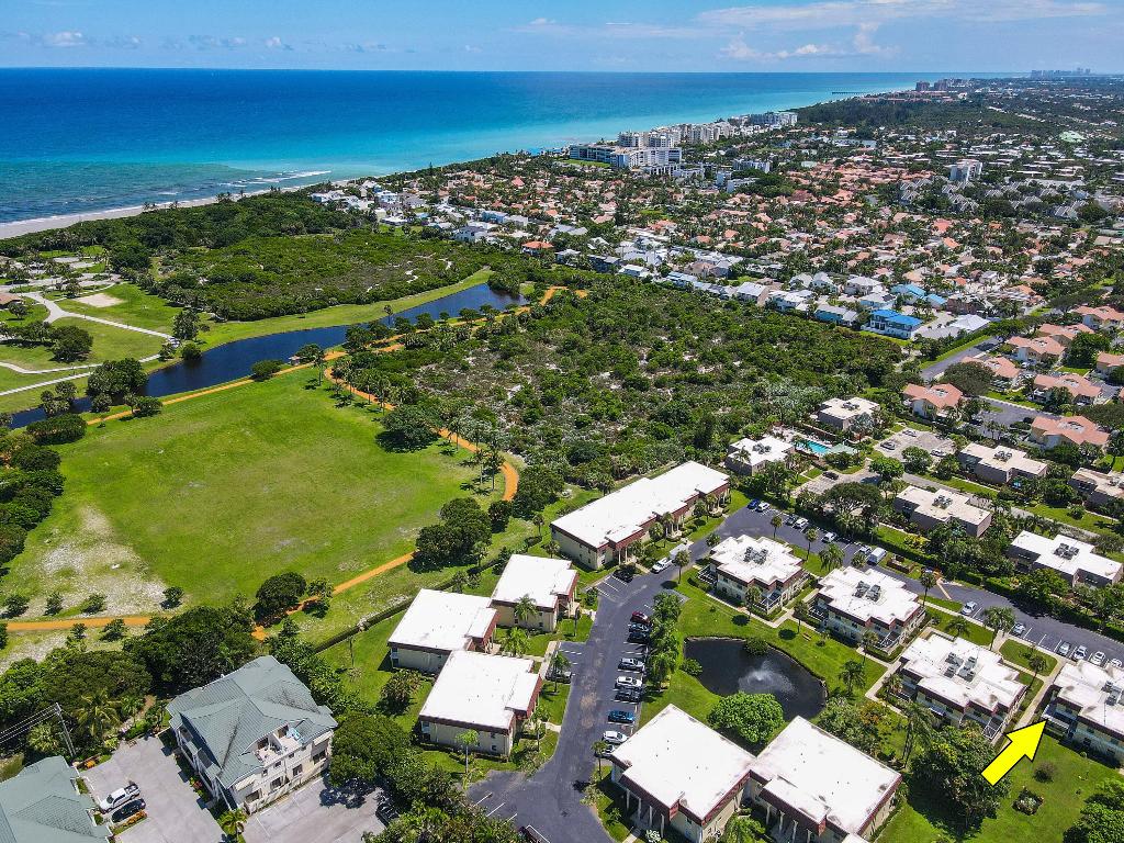 VILLAS ON THE GREEN CONDO - Residential