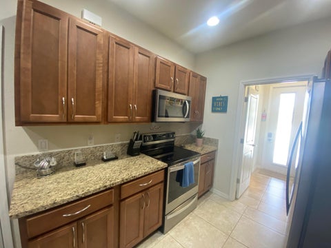 Tiny photo for 3964 Poinciana Lane, Hollywood, FL 33021 (MLS # B26050903)