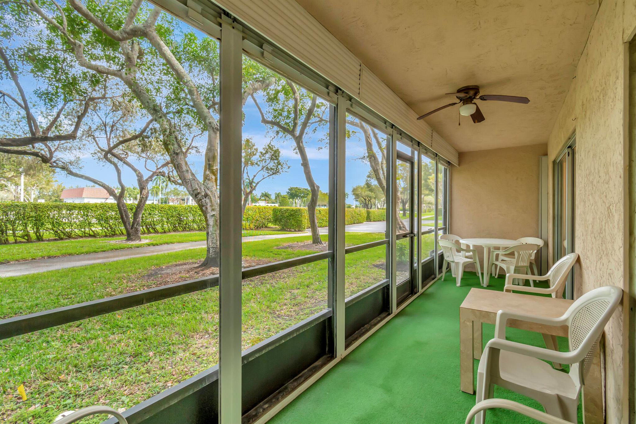 HUNTINGTON LAKES - Residential