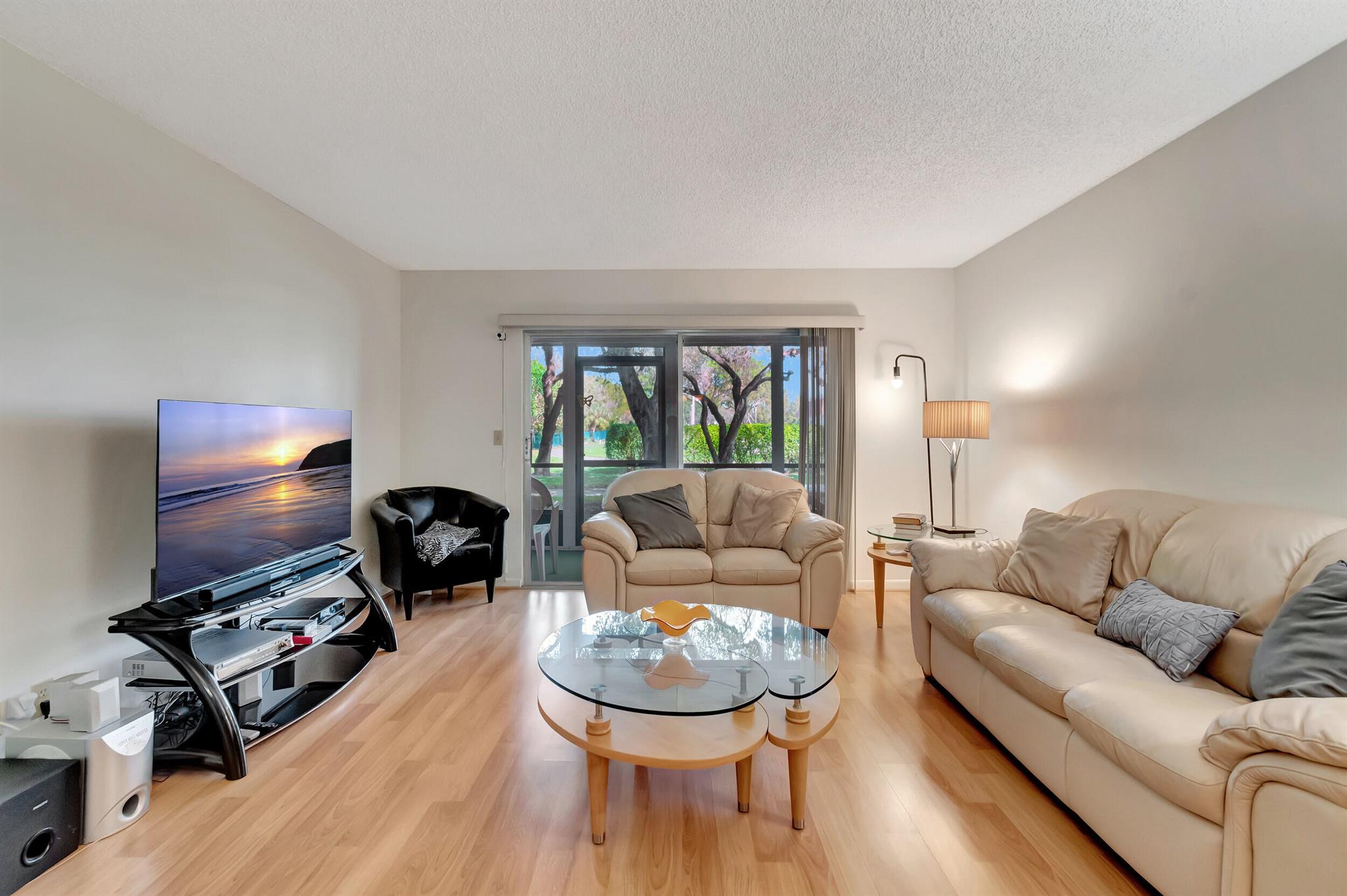 HUNTINGTON LAKES - Residential