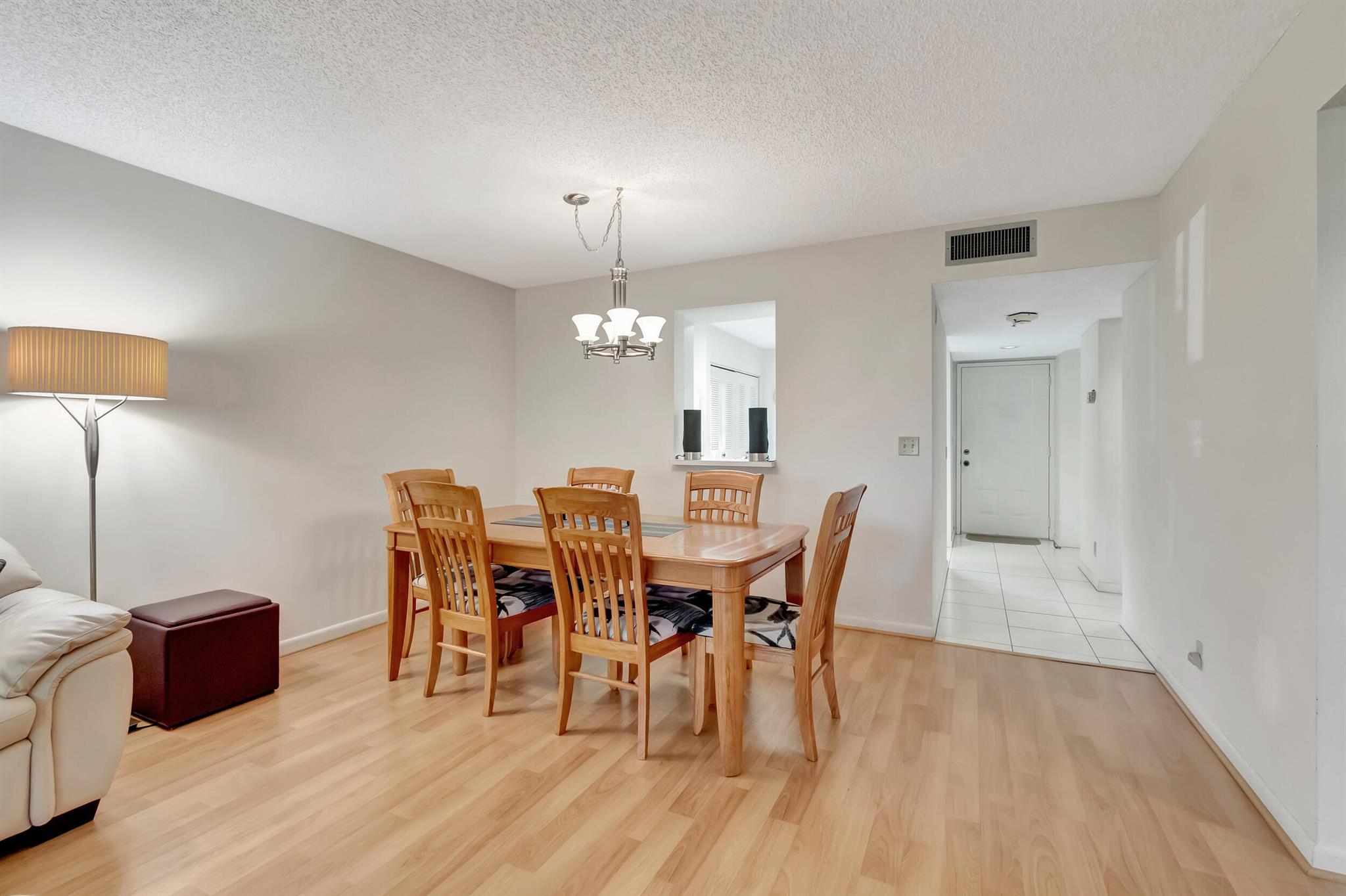 HUNTINGTON LAKES - Residential