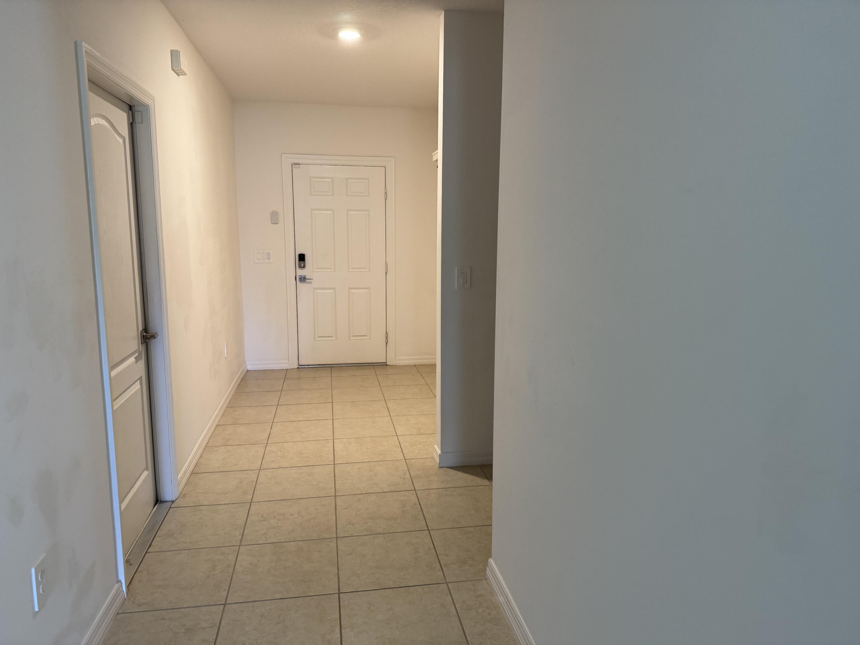 DARWIN/TULIP AREA - Residential Lease