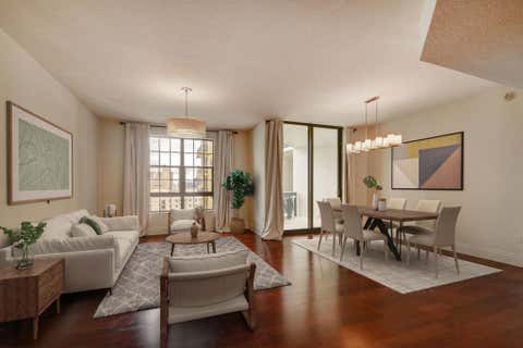 Featured picture for the property R10926871