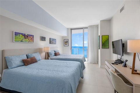 Condominium in Hollywood FL 4111 Ocean Dr 22.jpg