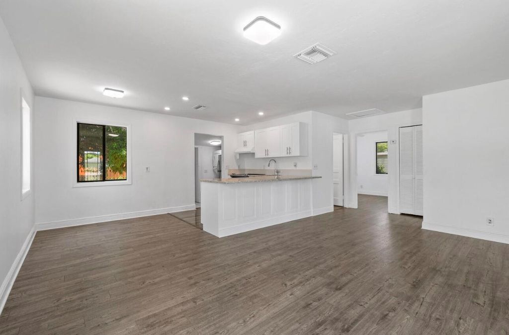 Photo of 641 Forest Hill Blvd, West Palm Beach, FL 33405 (MLS # R10894937)