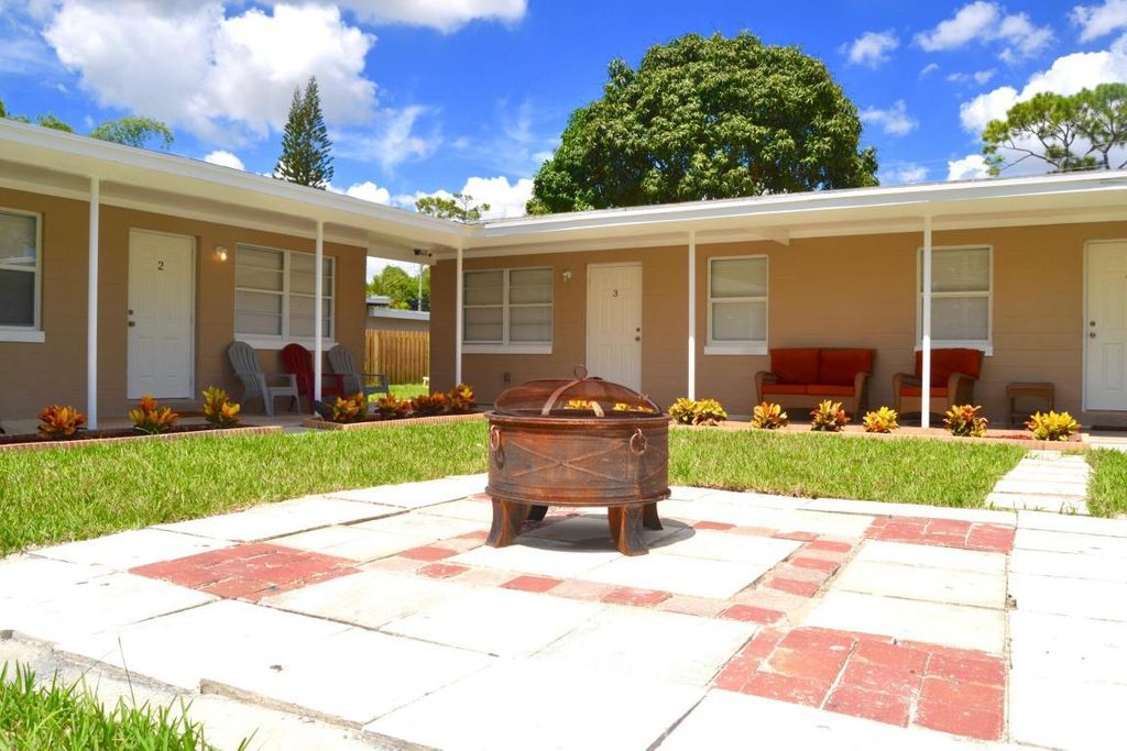 Photo of 4821 Vermont Avenue #1, Lake Worth, FL 33461 (MLS # R11012866)