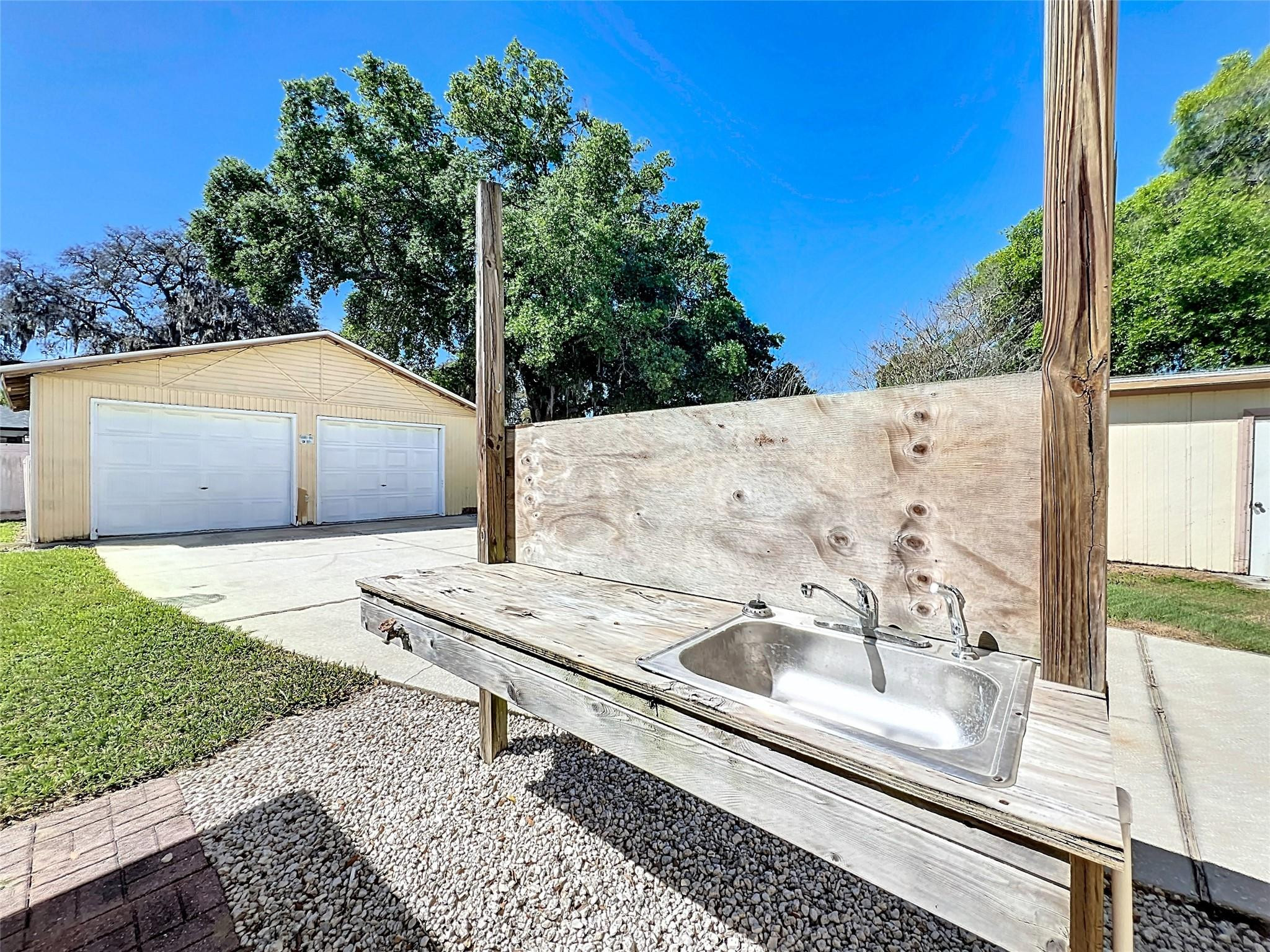 KILLARNEY CIRCLE - Residential