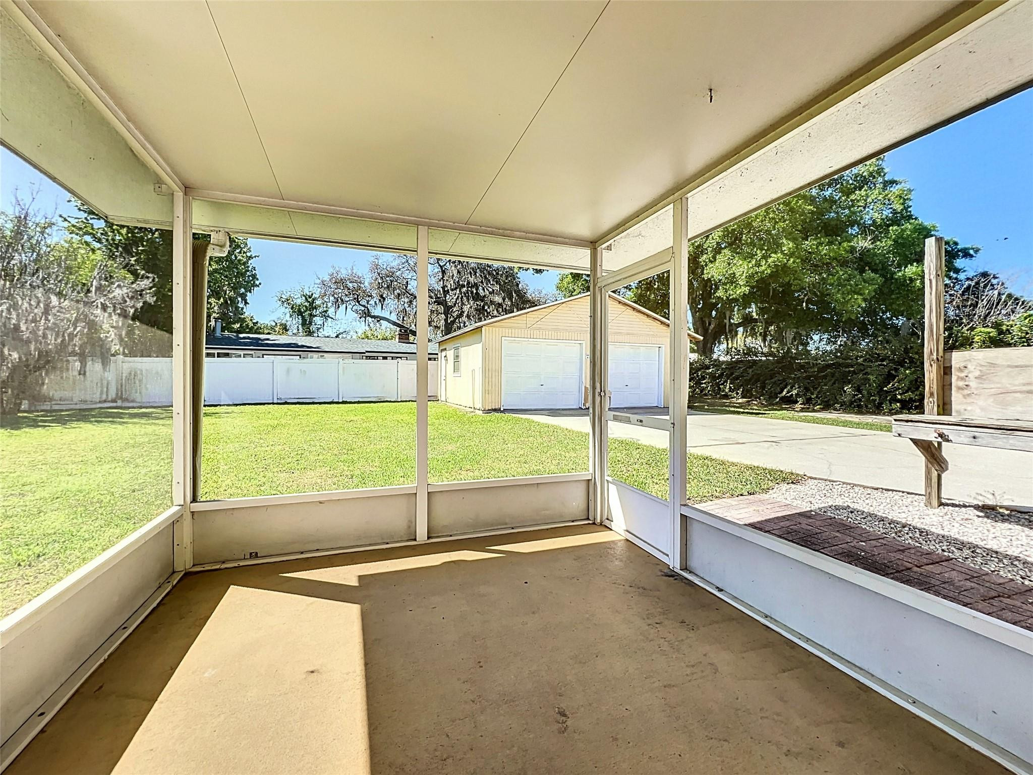 KILLARNEY CIRCLE - Residential