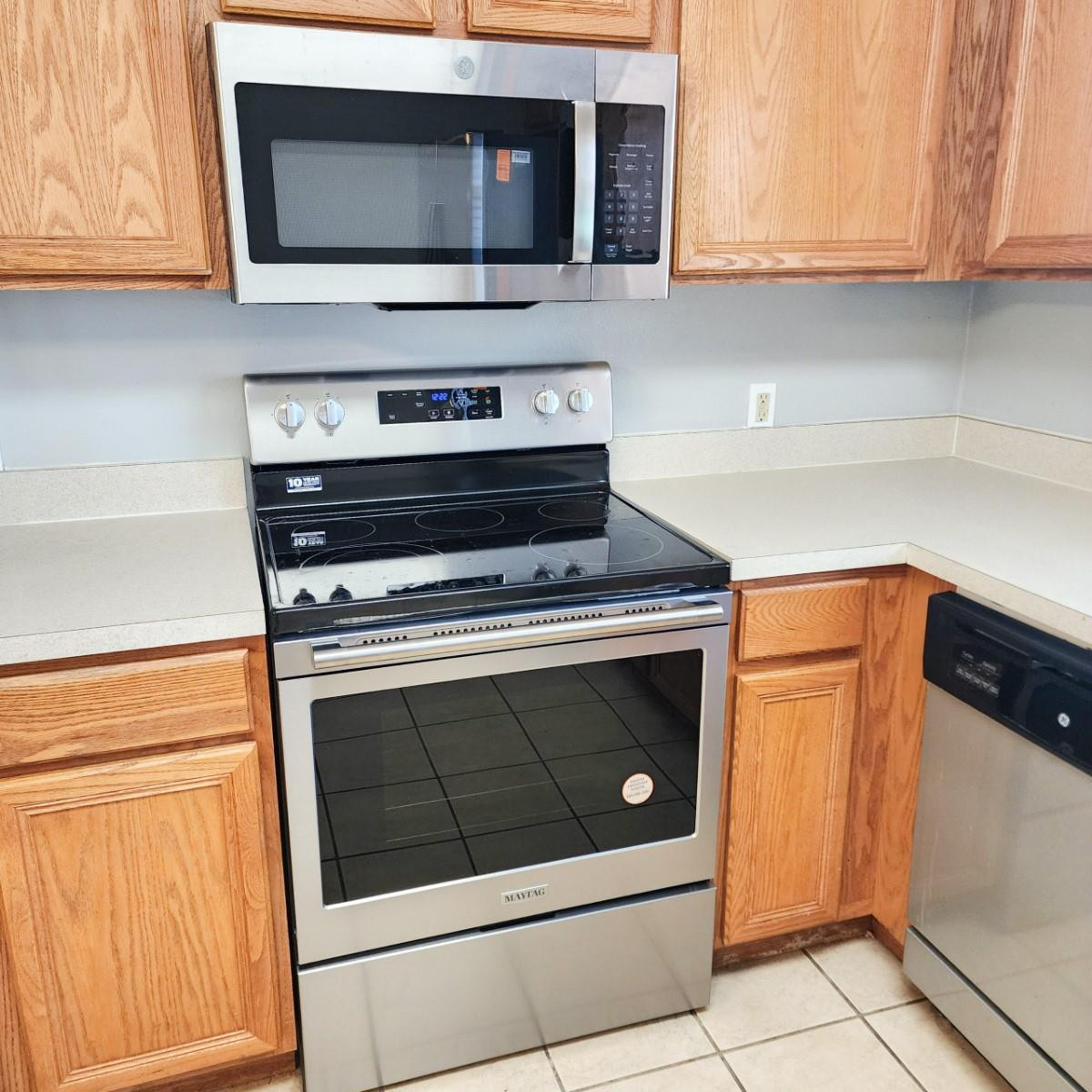 KILLARNEY CIRCLE - Residential