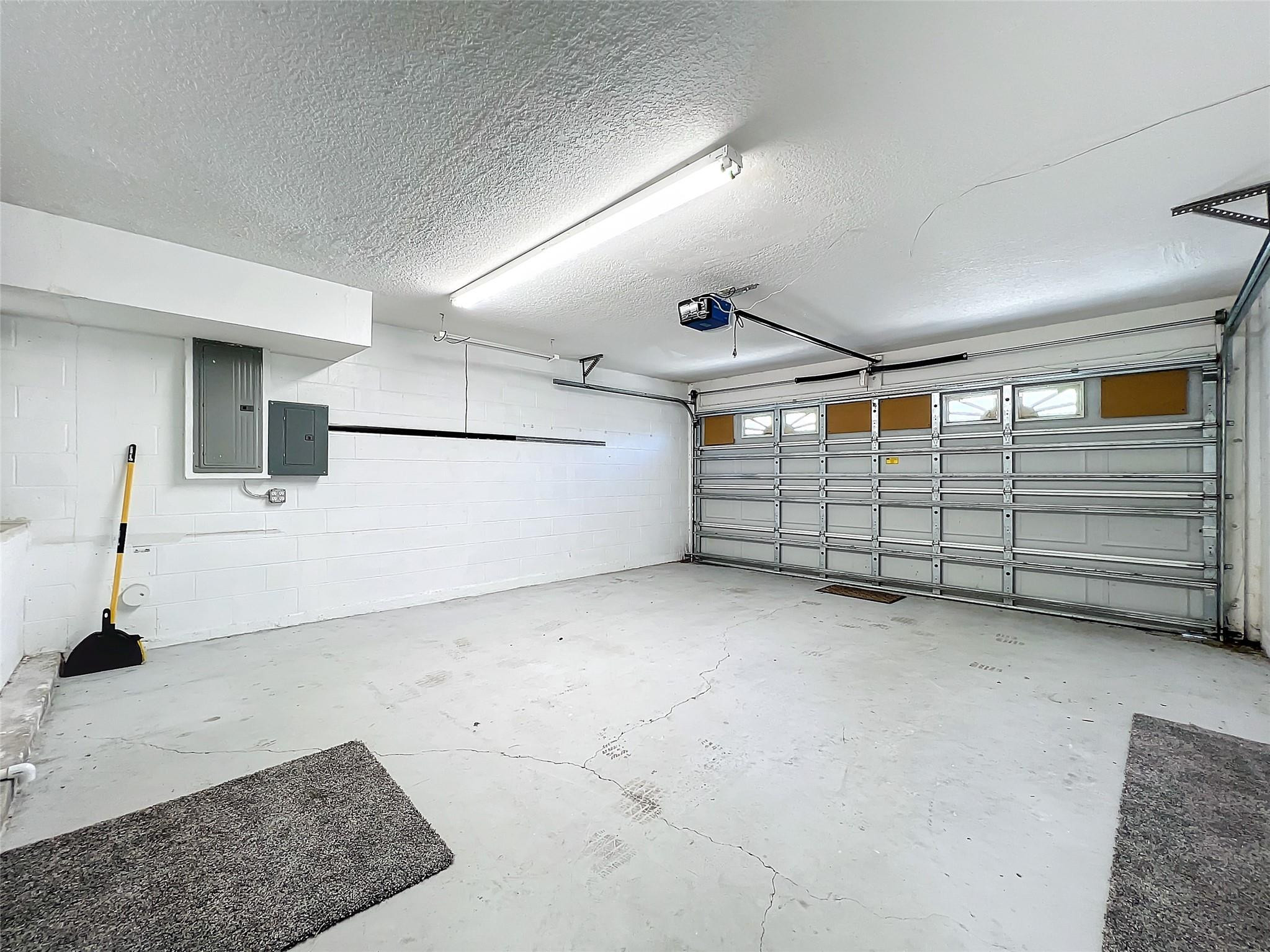 KILLARNEY CIRCLE - Residential