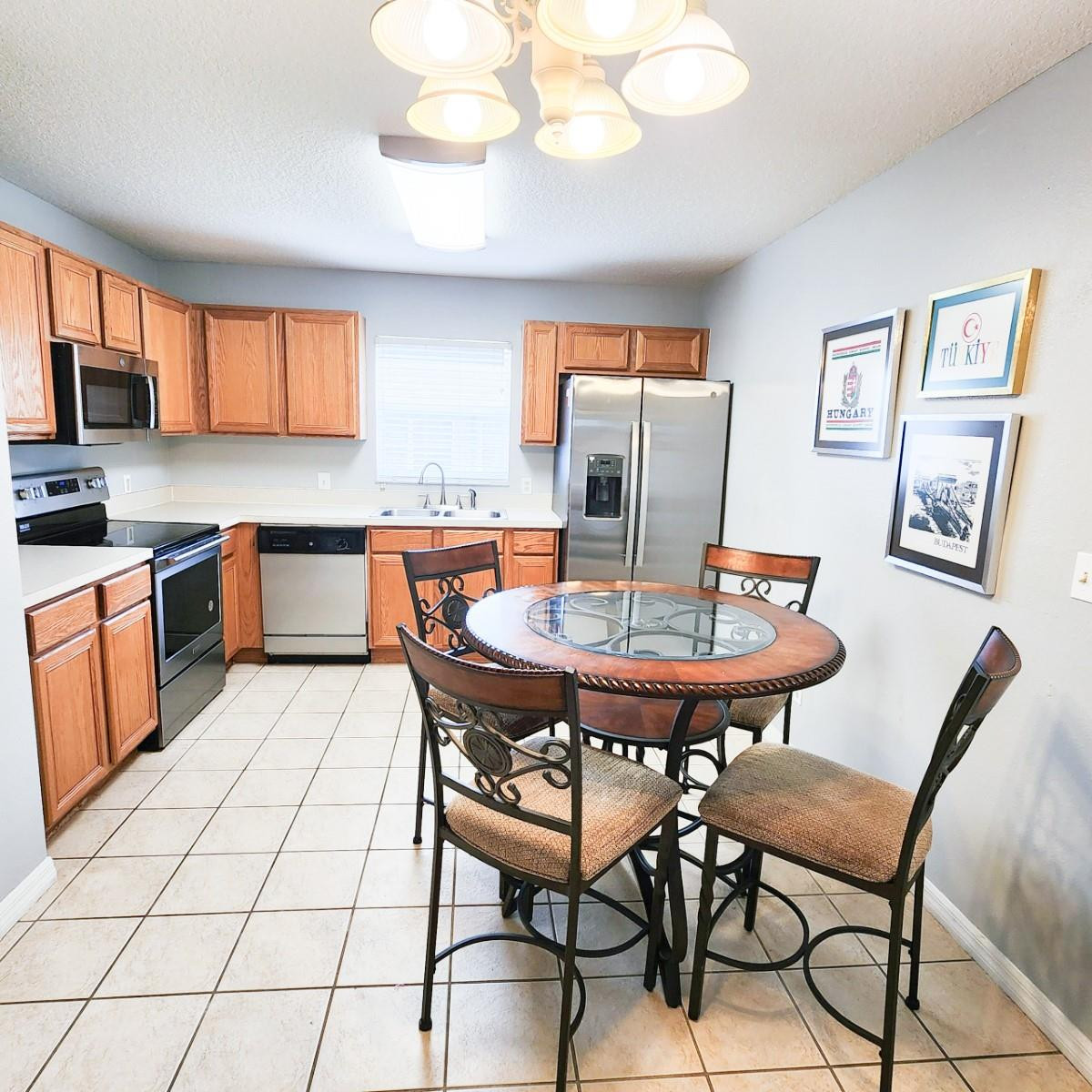 KILLARNEY CIRCLE - Residential