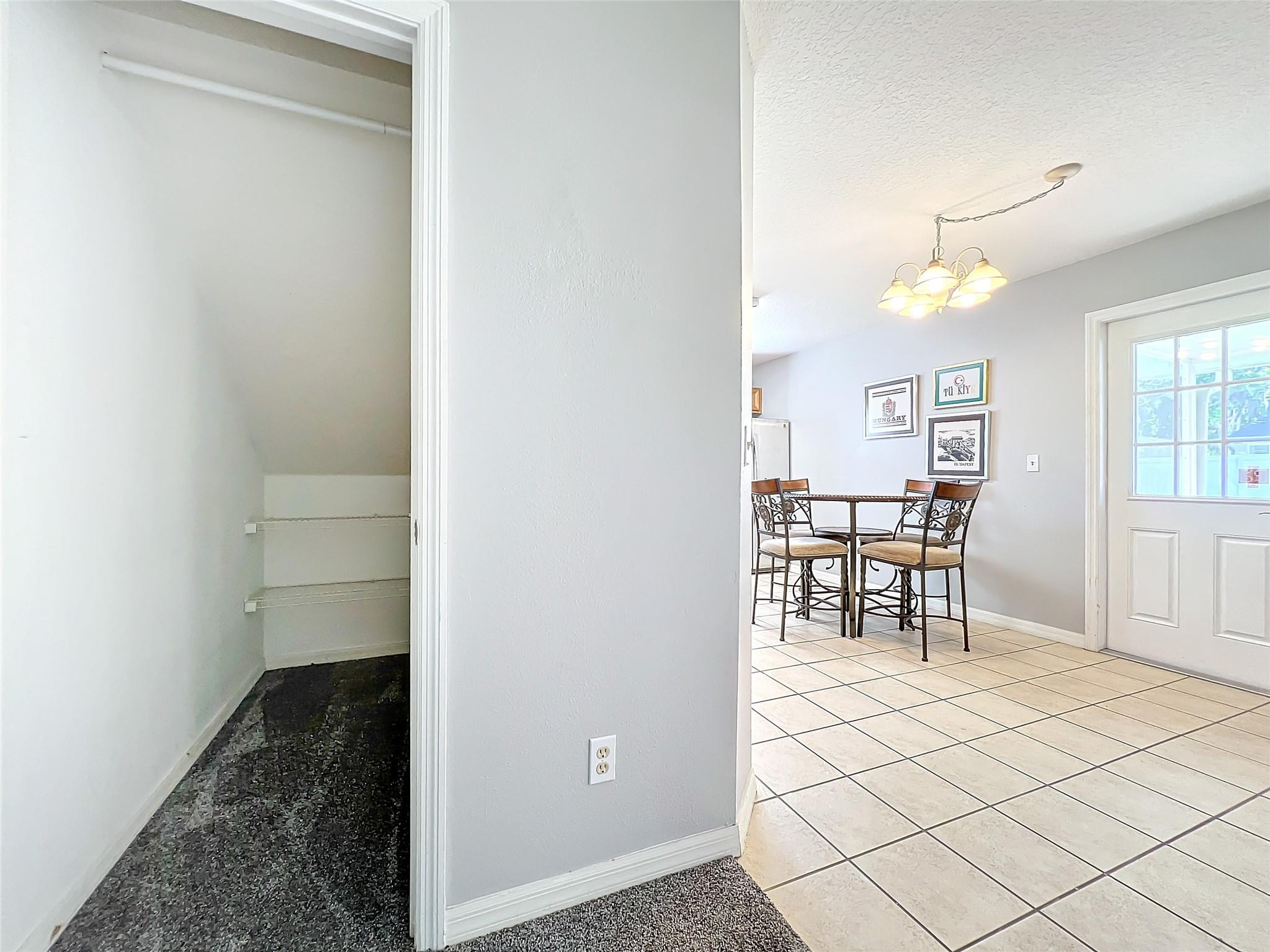 KILLARNEY CIRCLE - Residential