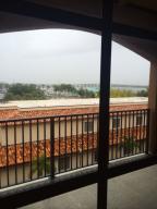 RENAISSANCE ON THE RIVER - Residential Lease