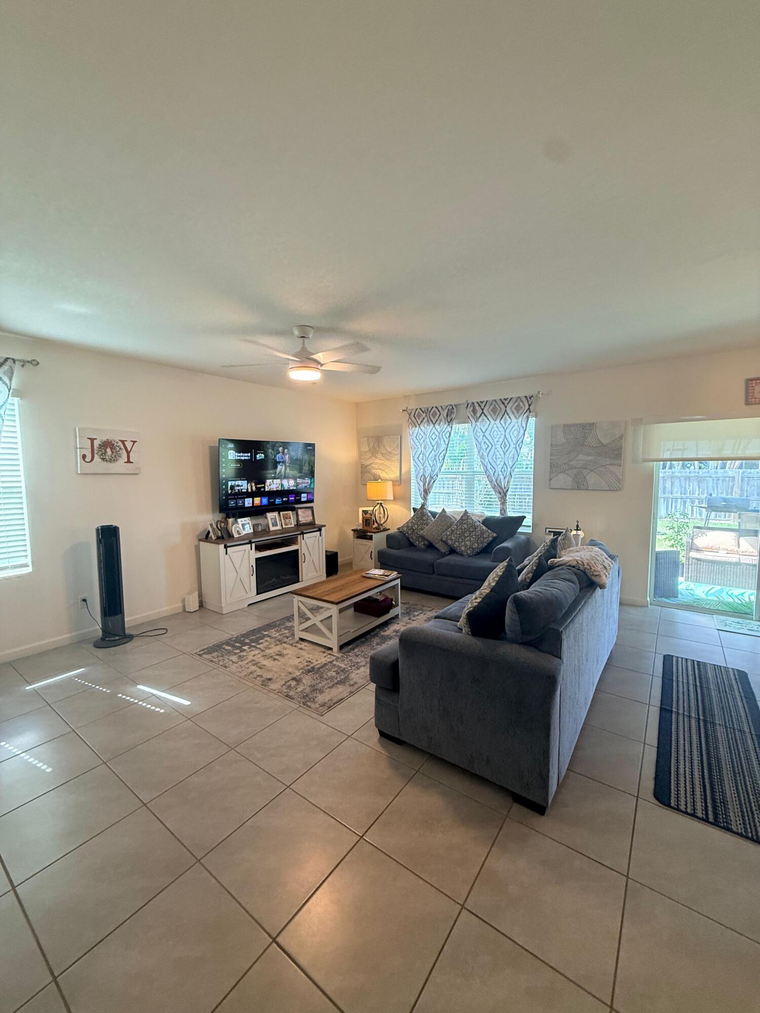 PORT ST LUCIE SECTION 19 - Residential