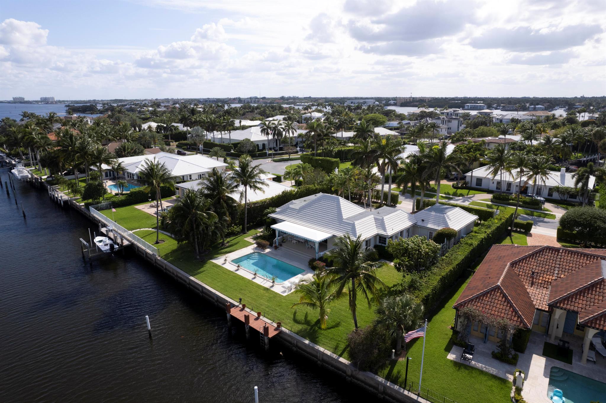 POINT MANALAPAN 1 - Land