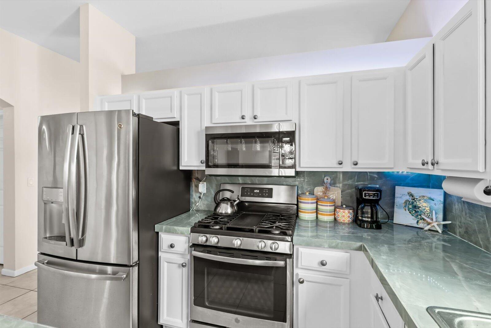 SPRINGTREE - Residential Lease