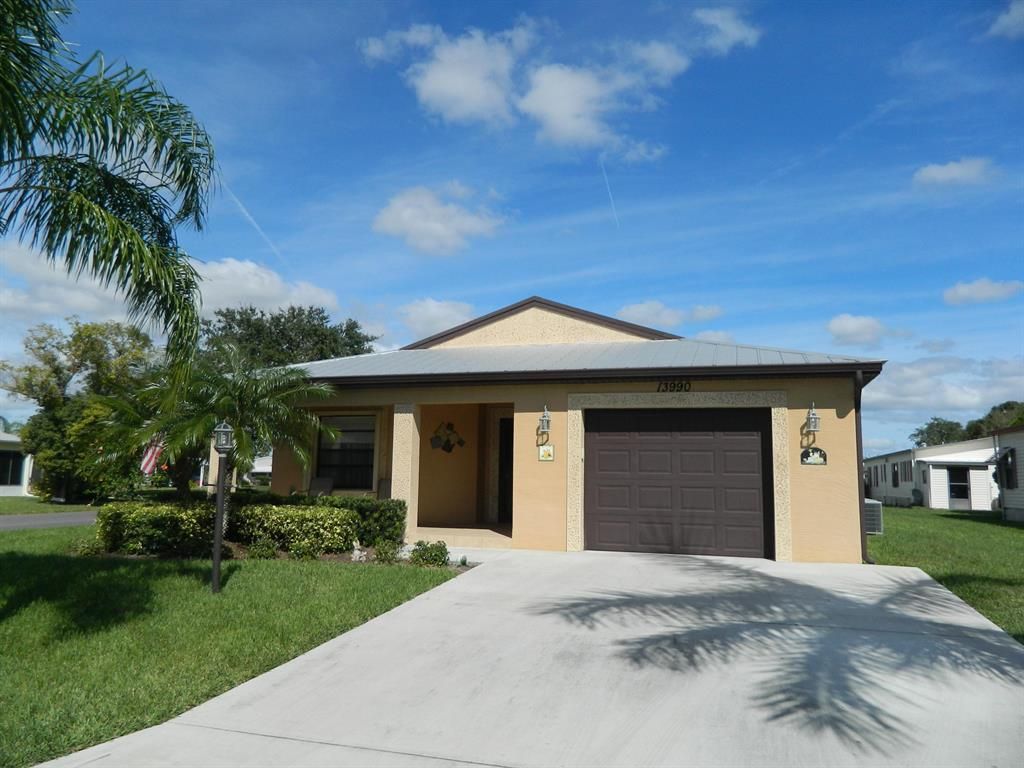 Photo of 23 Alhambra S, Port Saint Lucie, FL 34952 (MLS # R10653643)