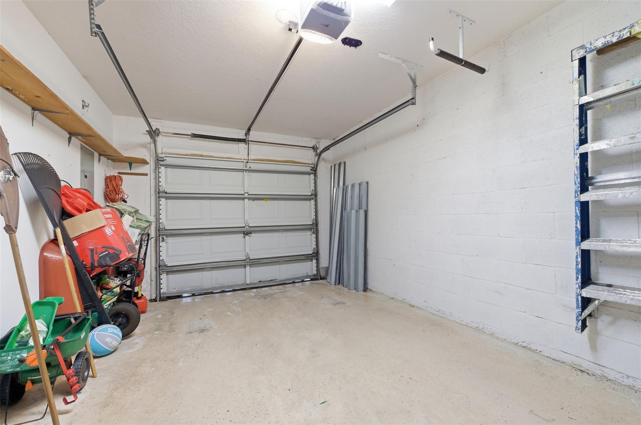 CRYSTAL KEY AT WOOLBRIGHT - Residential Lease