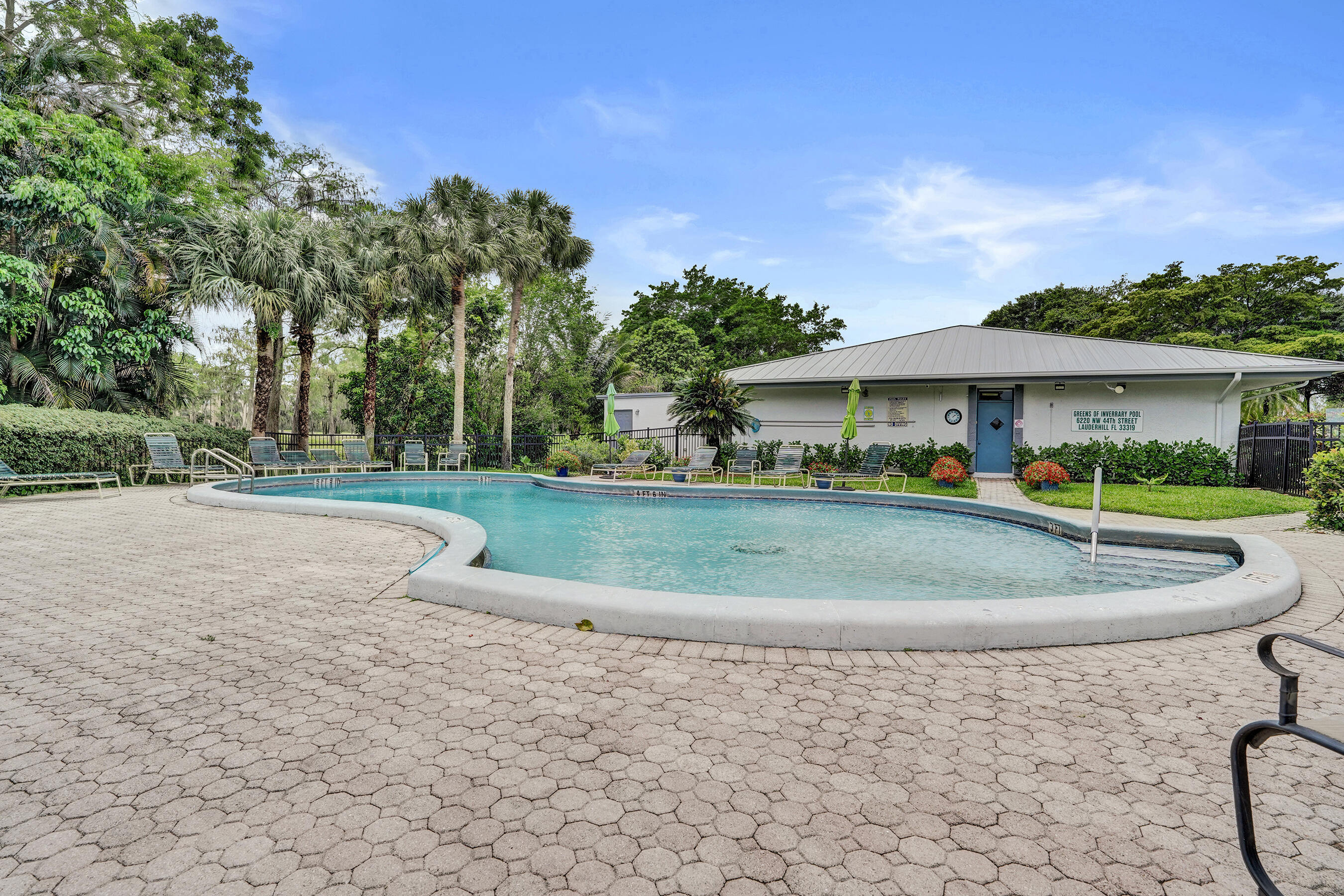 GREENS OF INVERRARY PHASE I - Residential