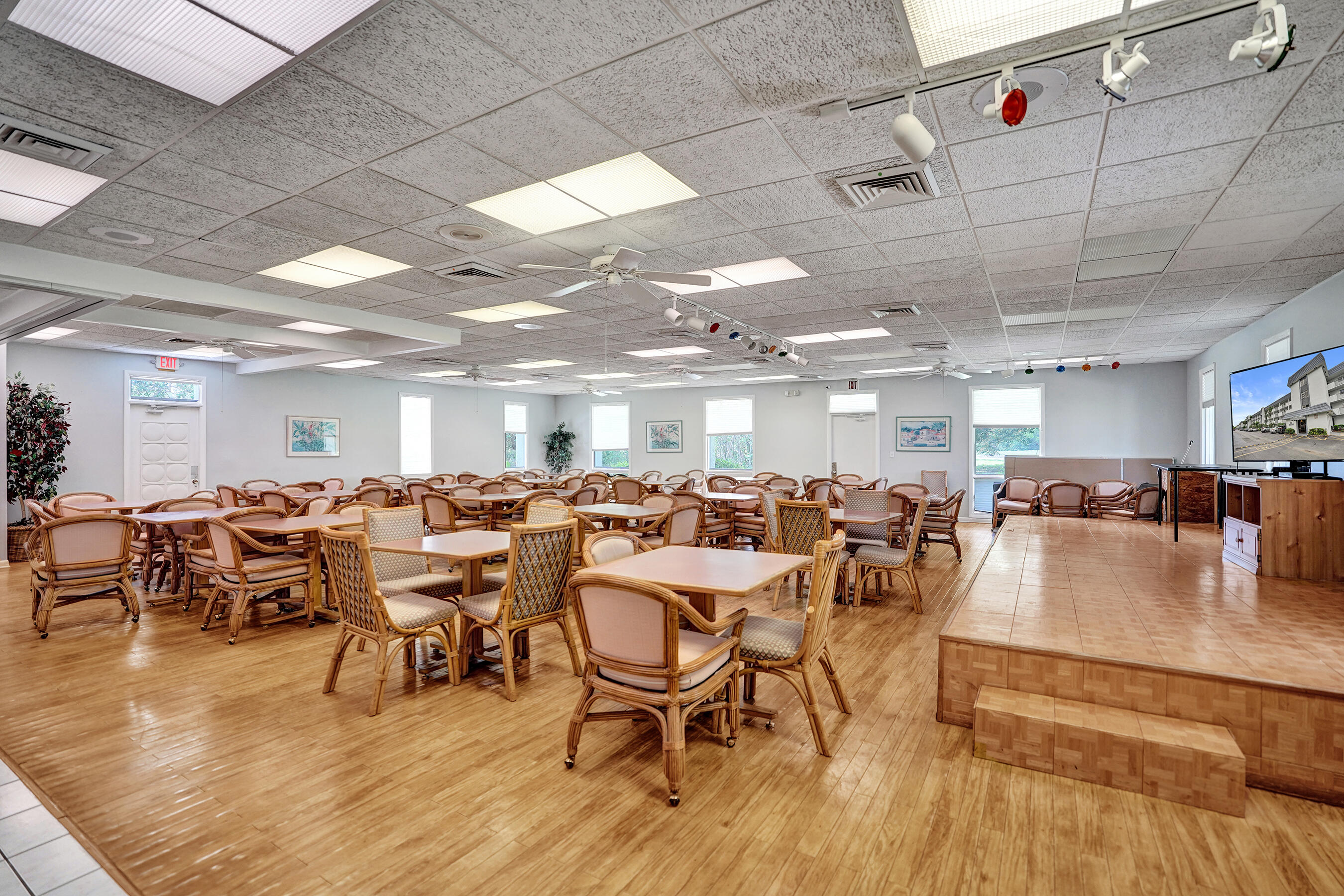 GREENS OF INVERRARY PHASE I - Residential