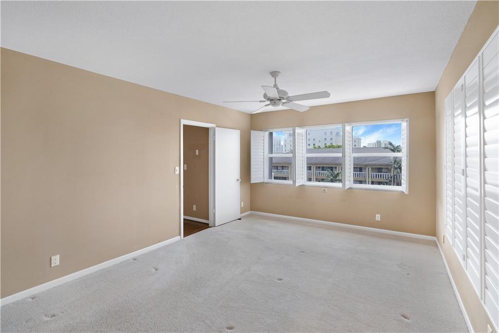 Hawthorne Manor - Residential