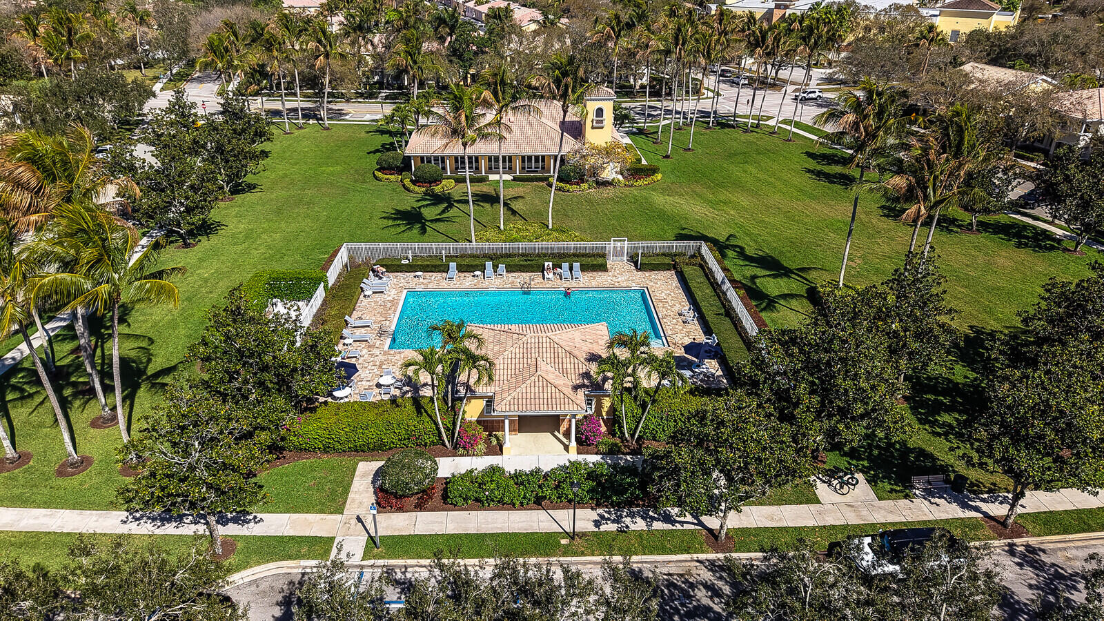 TUSCANY AT ABACOA - Residential