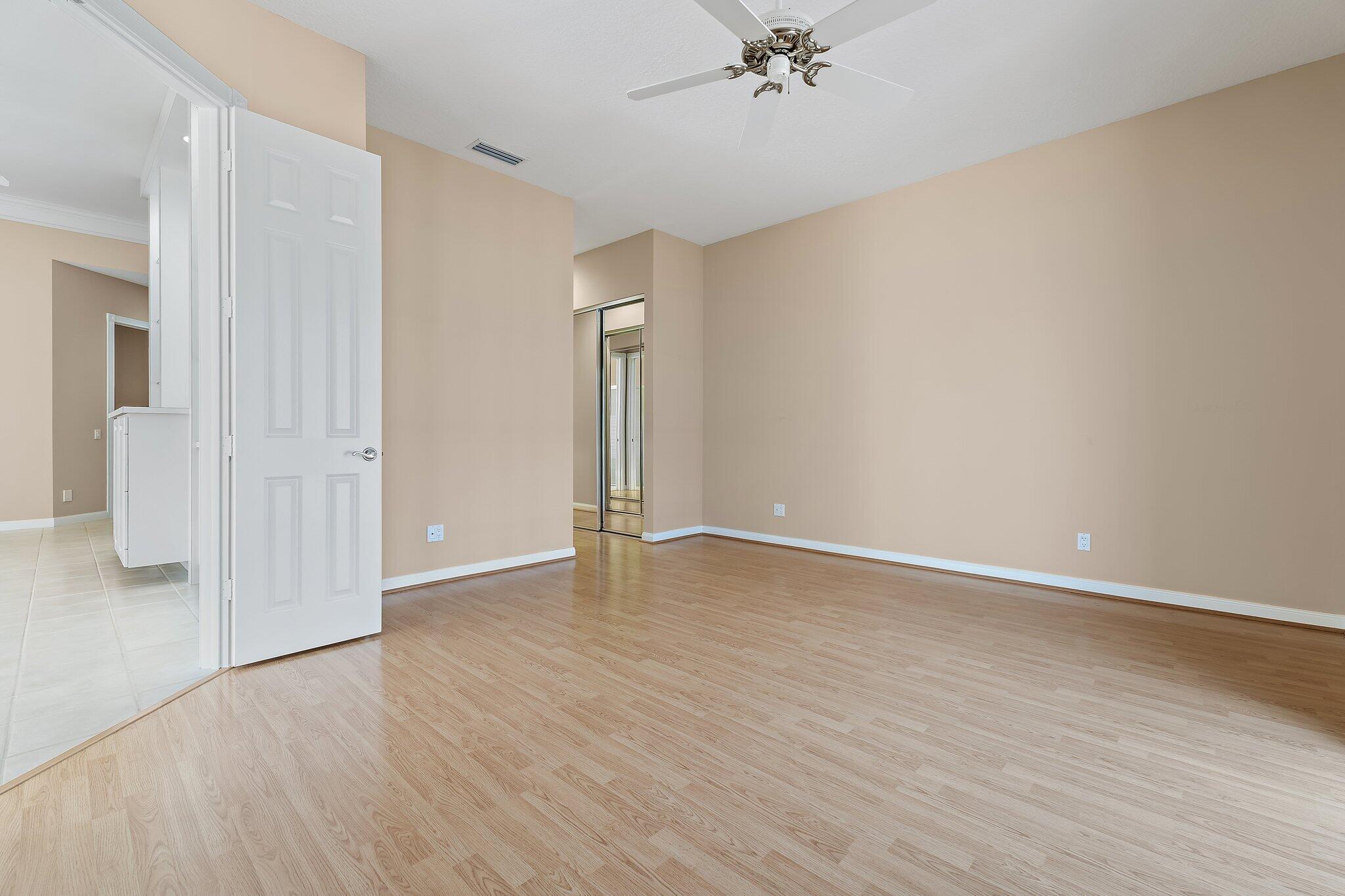 DOUBLE TREE - Residential Lease