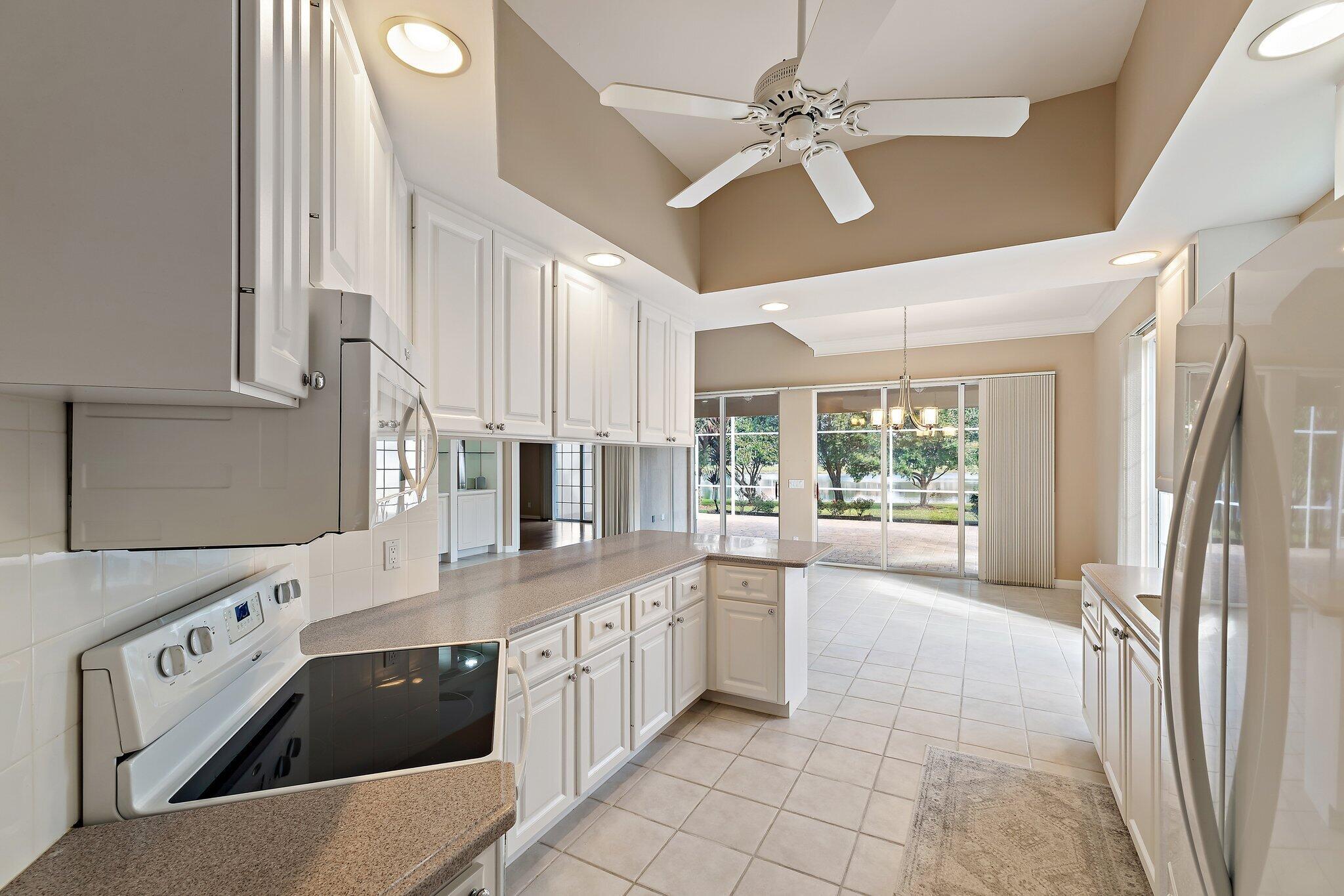 DOUBLE TREE - Residential Lease