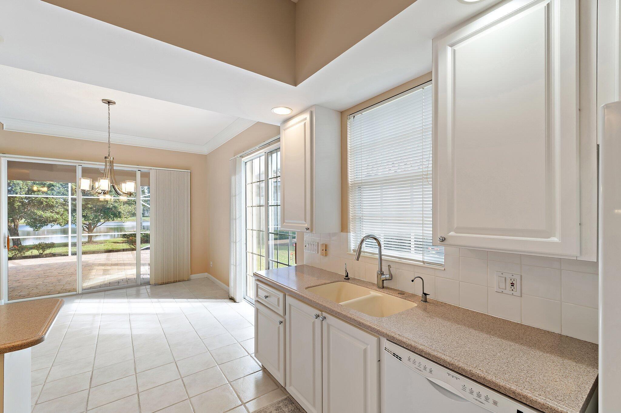 DOUBLE TREE - Residential Lease