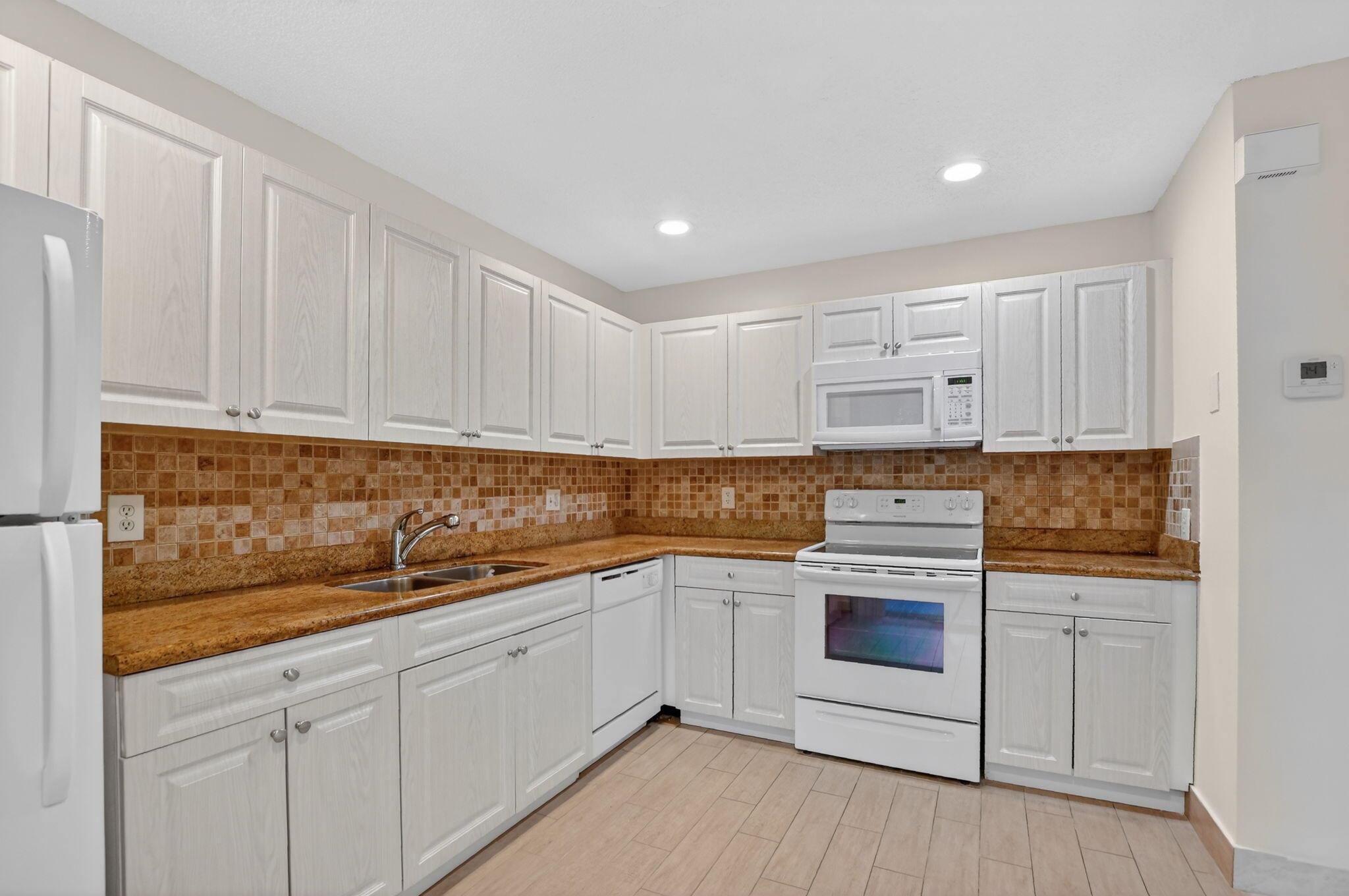 PLUM AT BOCA POINTE - Residential Lease