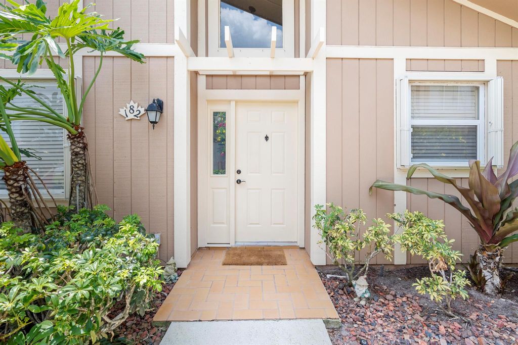 Photo of 182 Maplecrest Circle, Jupiter, FL 33458 (MLS # R10989276)