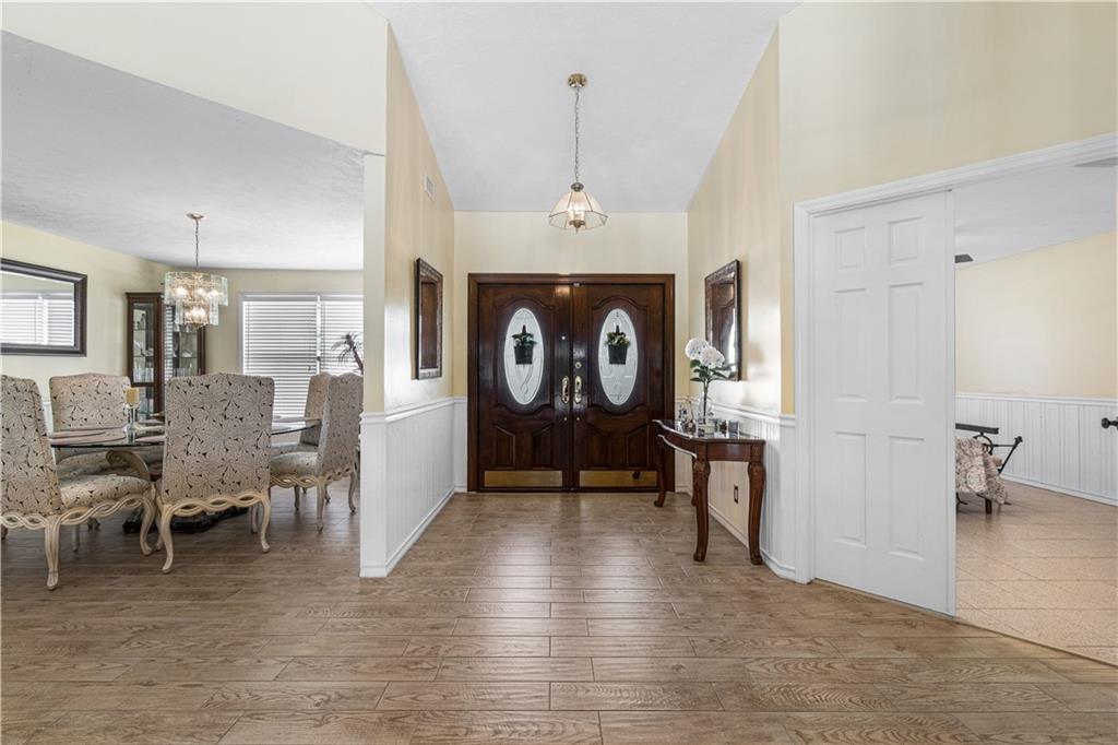 Barrington Woods Wellingt - Residential