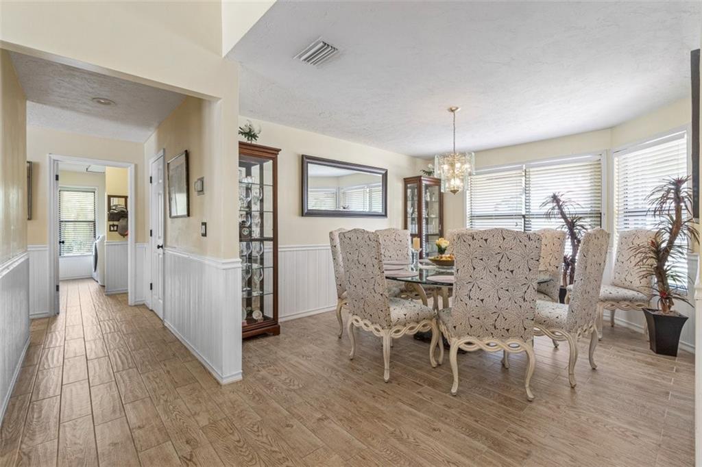 Barrington Woods Wellingt - Residential