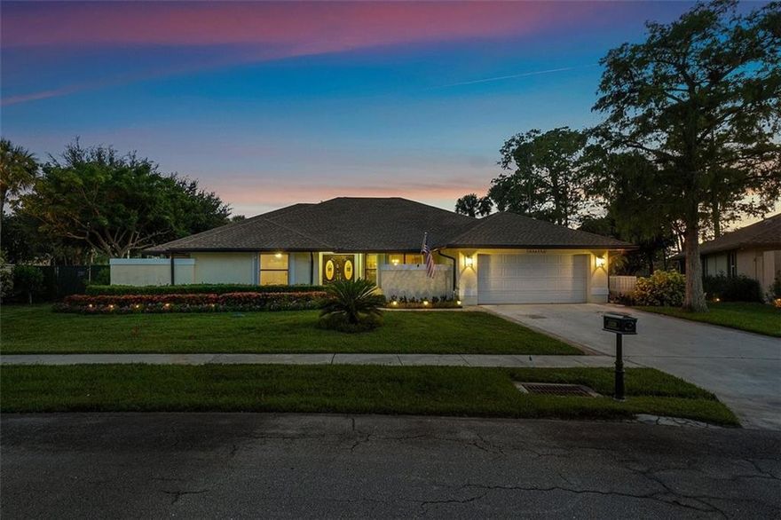 Look no further! Gorgeous 4/2.5 pool home in the boutique neighborhood of Barrington Woods. Walk to A rated Wellington Elementary. Home boasts French doors that lead to private backyard oasis with pool, putting green with mats to help you elevate your short game. The private fenced back yard has a double gate and BBQ area that is an entertainer's paradise. All bedrooms are a good size and have lots of storage space. The primary bath boasts dual vanity, large shower, and stand-alone tub overlooking the pool. Whole house generator means you will never be without power! Kitchen boasts stainless steel appliances, gas range, and granite counters. This home is conveniently located to all Wellington has to offer! Dual a/c units approx 2 years old. Don't miss this beautiful move-in ready home!