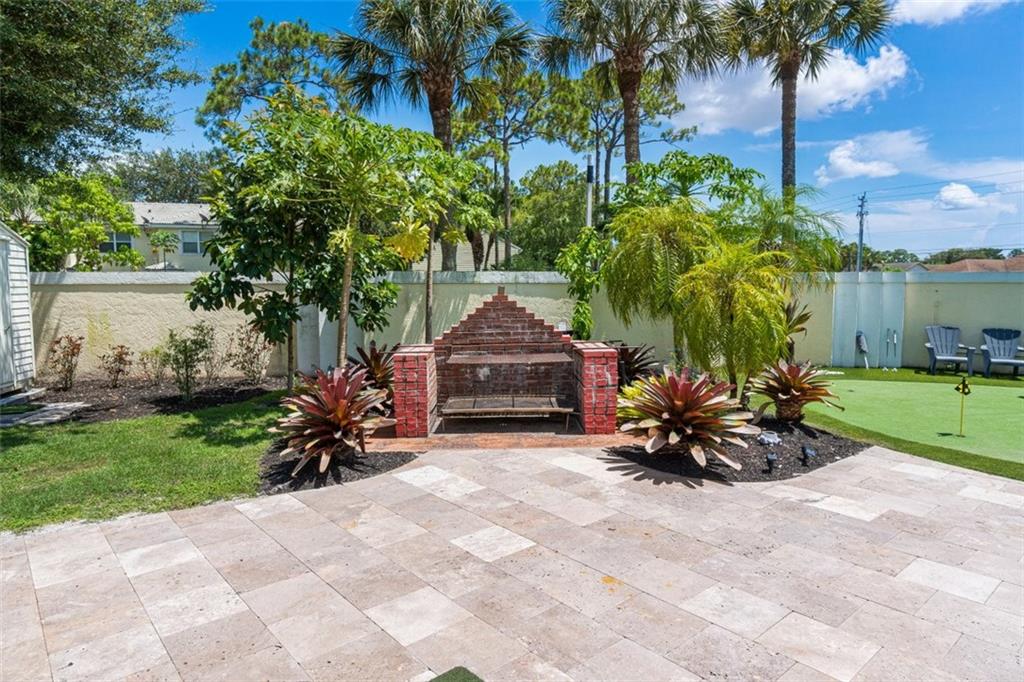 Barrington Woods Wellingt - Residential