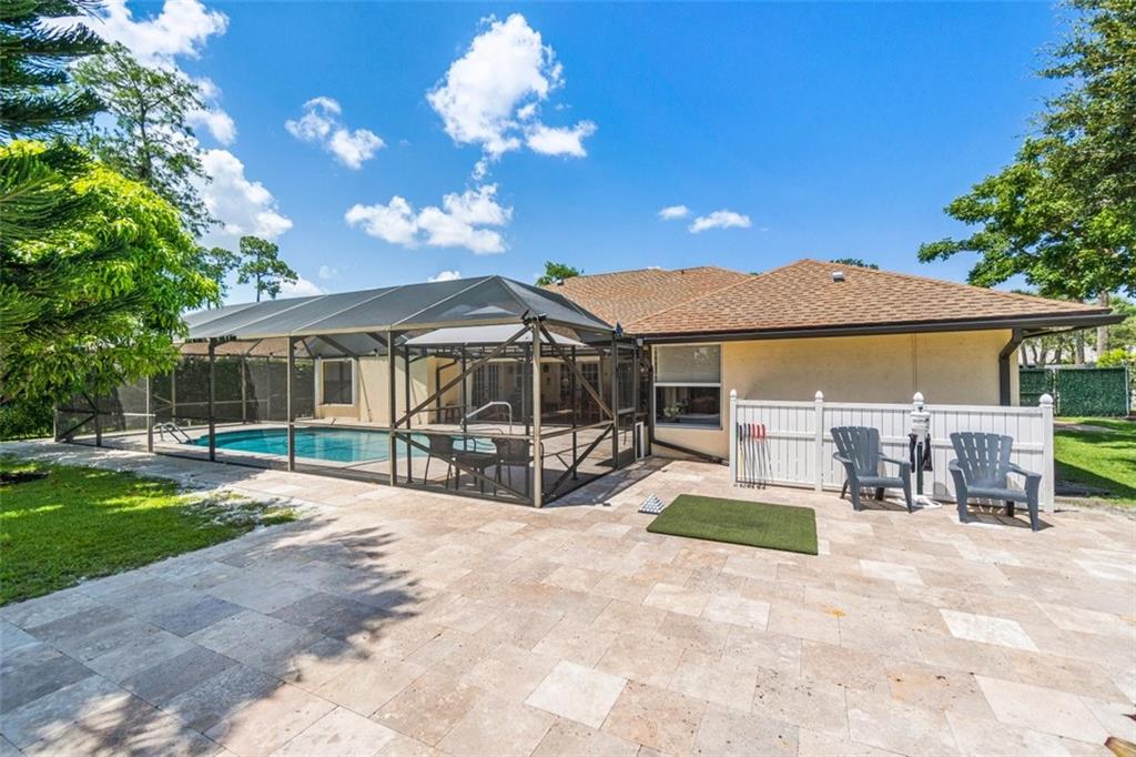 Barrington Woods Wellingt - Residential