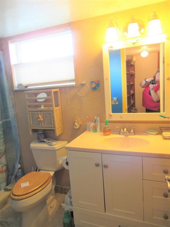 LAKESIDE VILLAGE - Residential