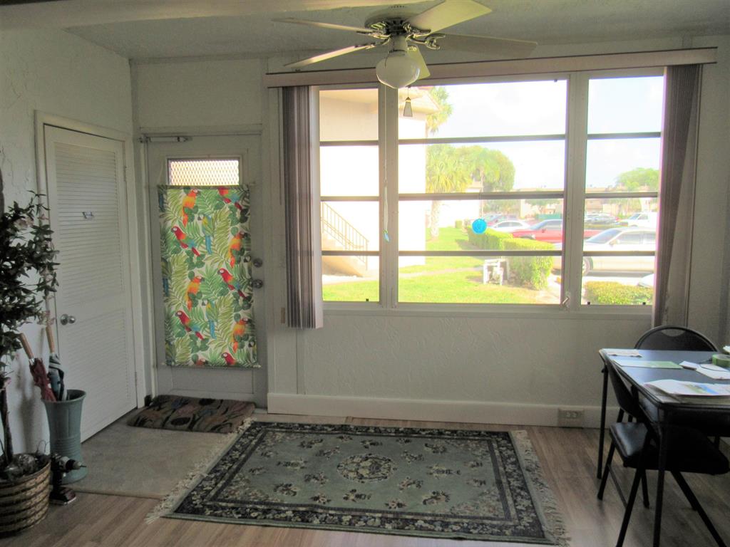 LAKESIDE VILLAGE - Residential