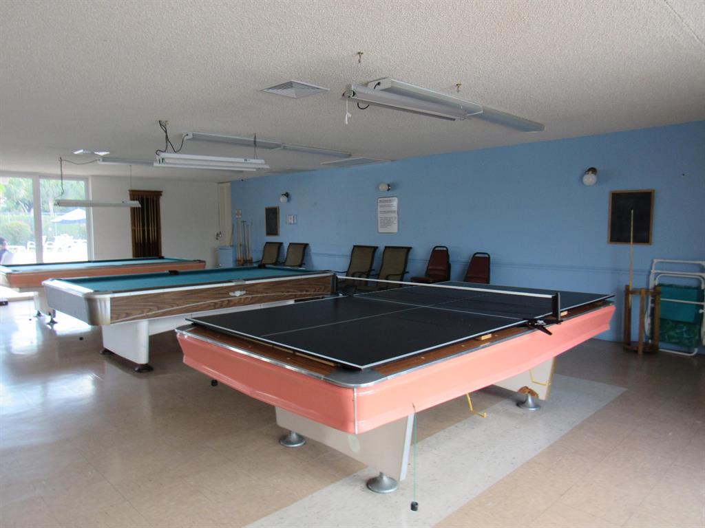 LAKESIDE VILLAGE - Residential