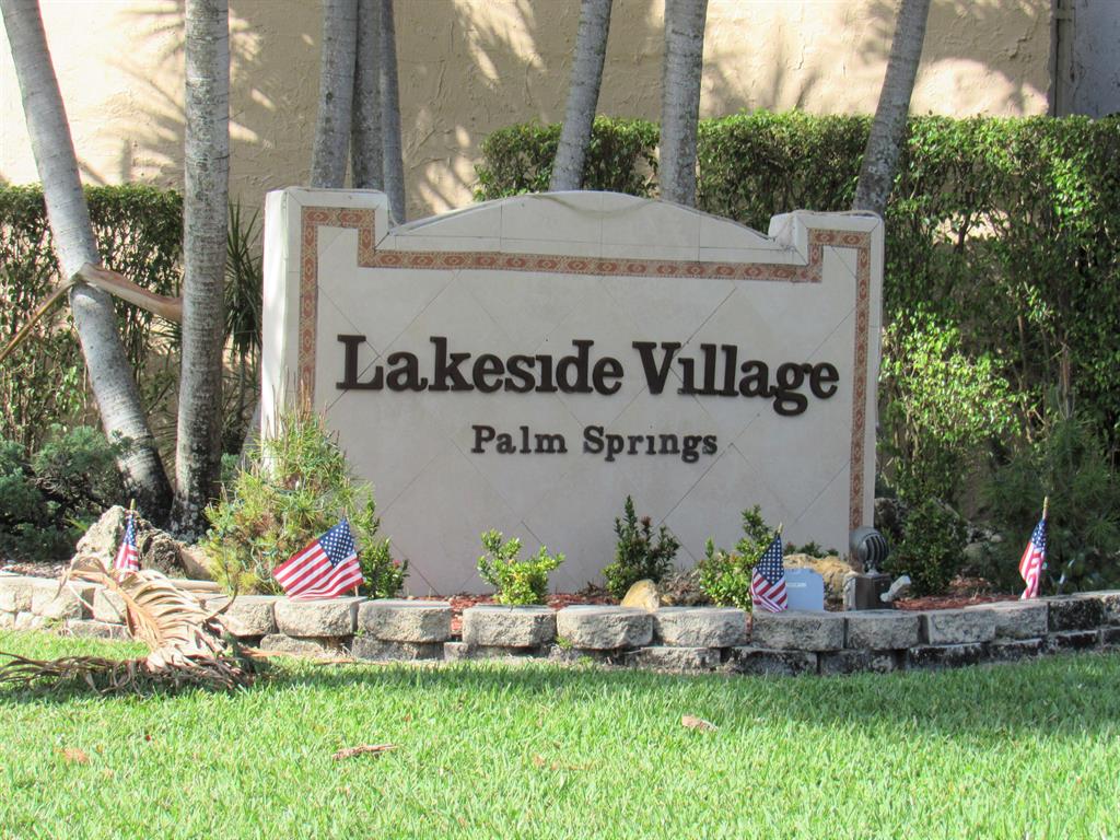LAKESIDE VILLAGE - Residential