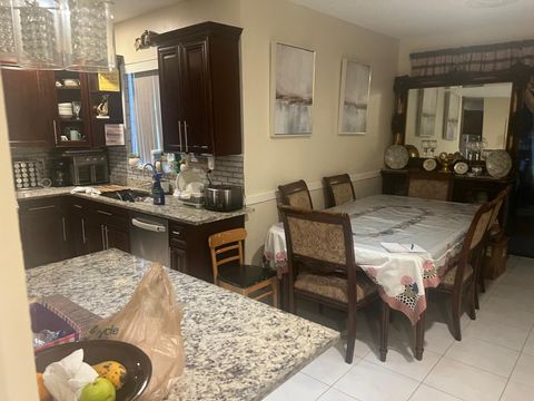 Tiny photo for 5765 Strawberry Lakes Circle, Lake Worth, FL 33463 (MLS # B26036092)