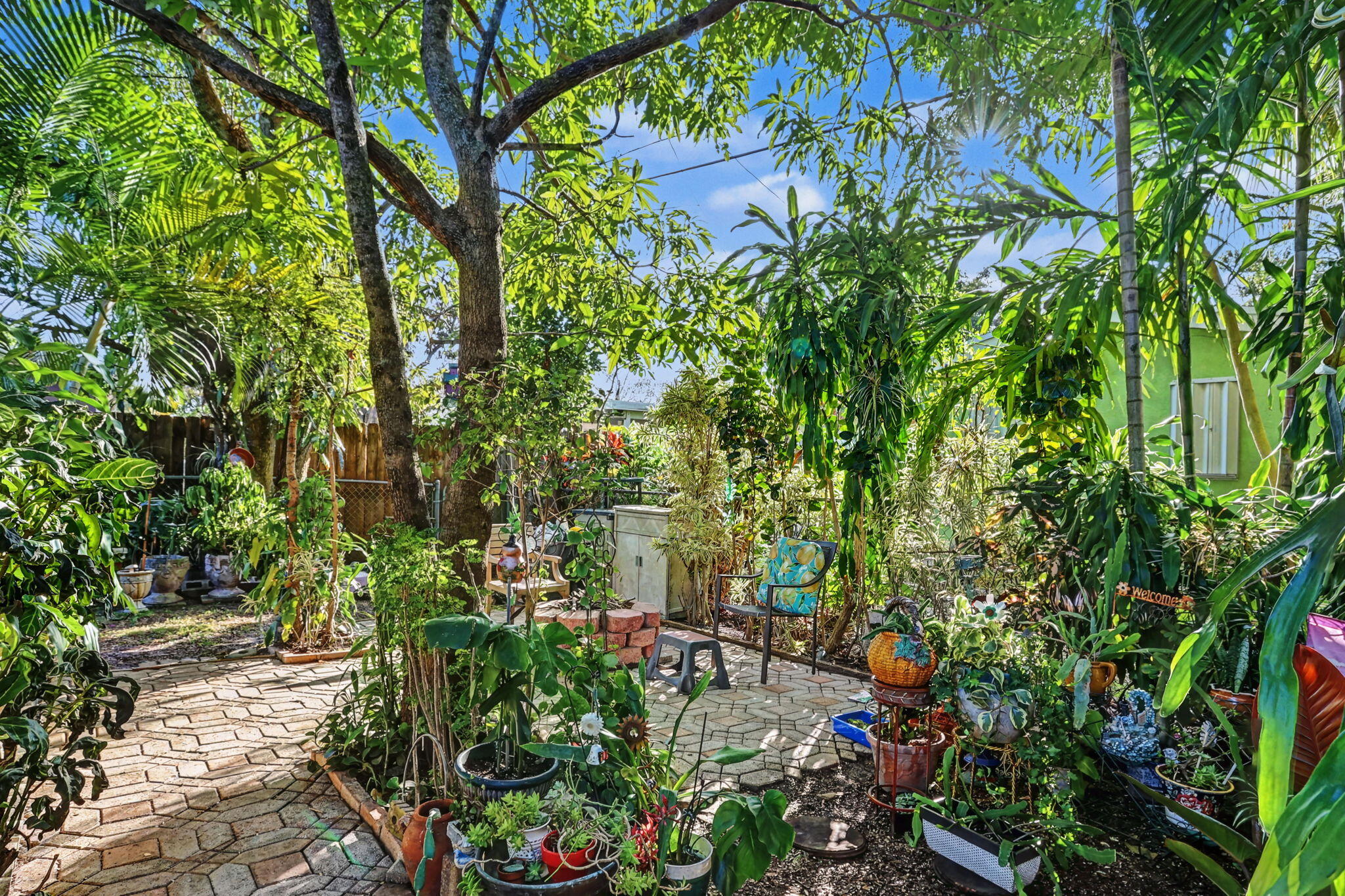 Miramar Tropical Homes - Residential