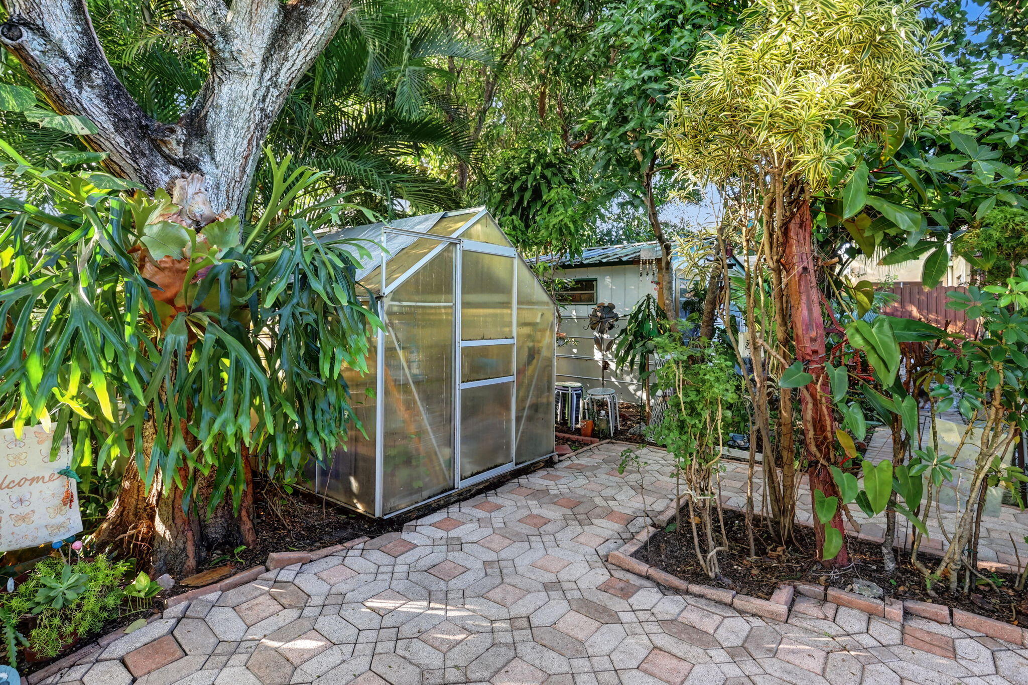 Miramar Tropical Homes - Residential