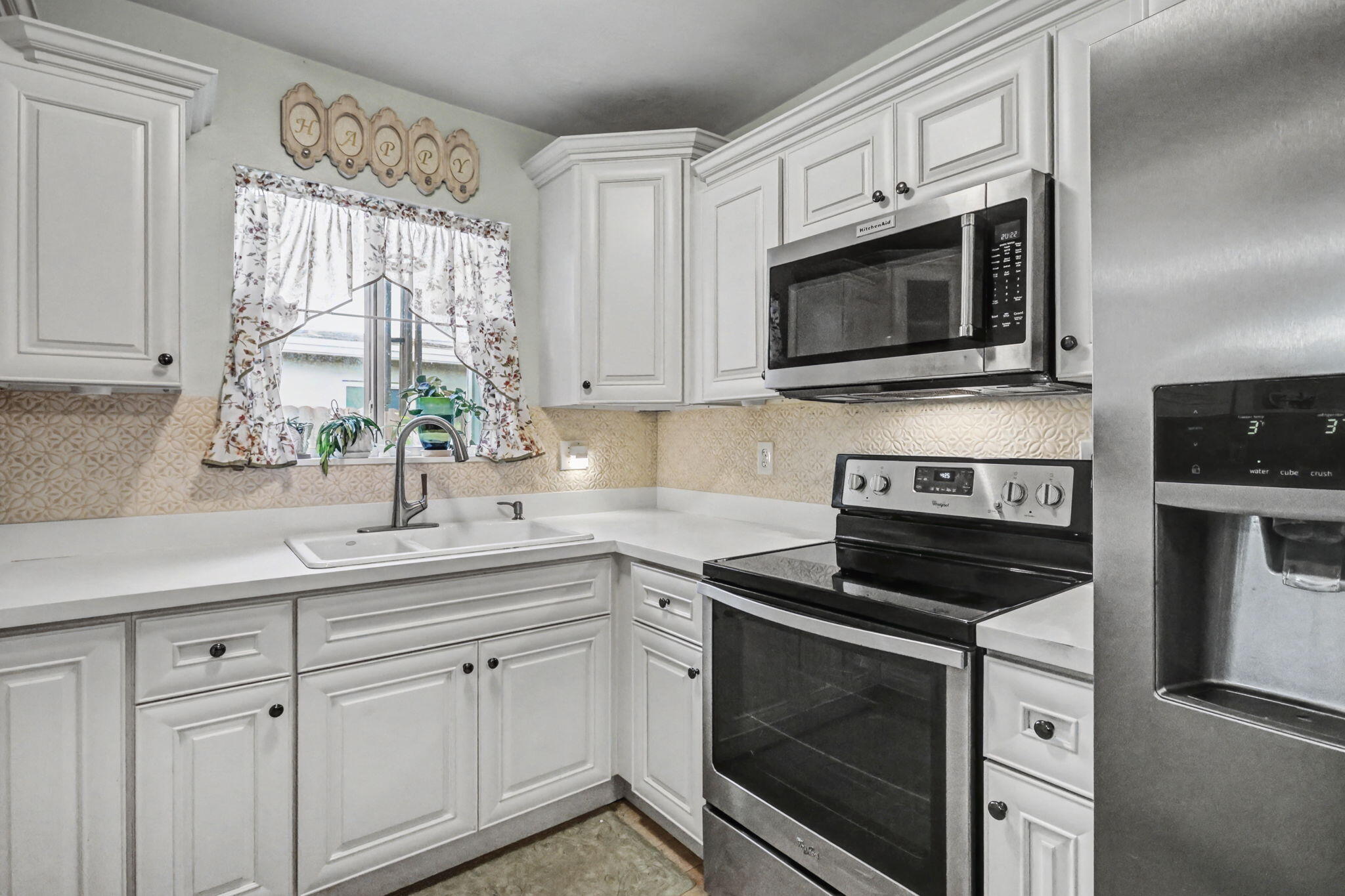 Miramar Tropical Homes - Residential