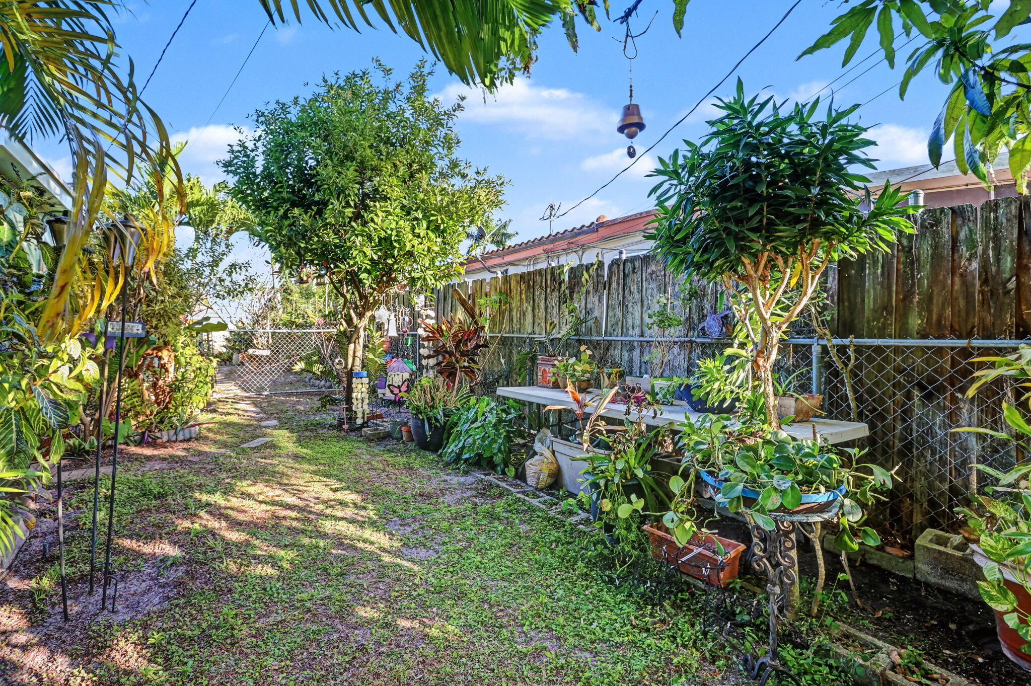 Miramar Tropical Homes - Residential